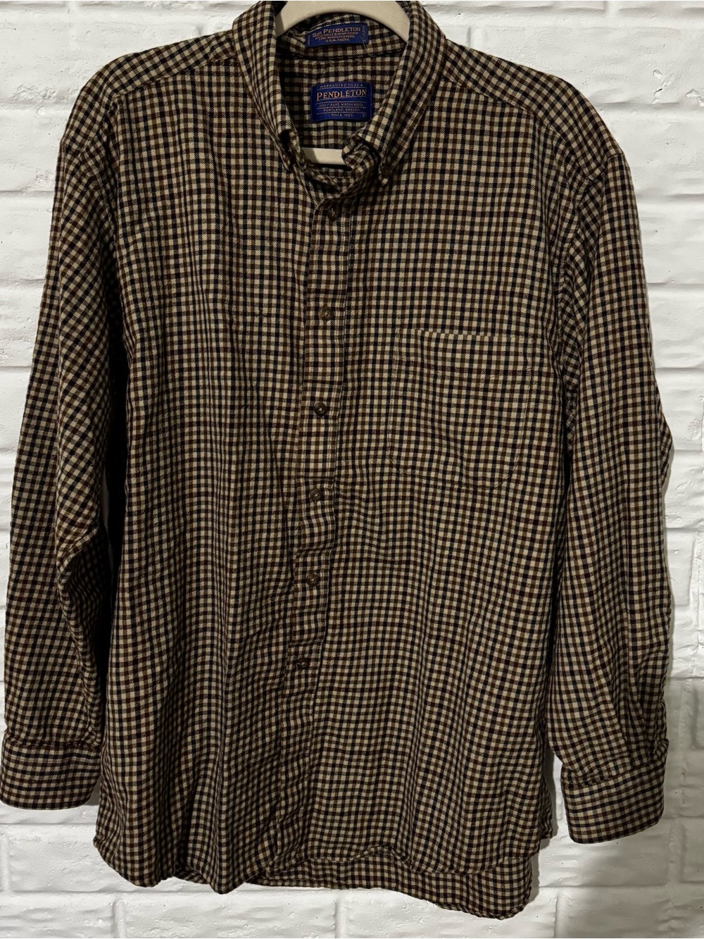 Pendleton Button Down Field Shirt Mens Large Beige Navy Plaid USA Virgin Wool